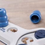 Intelligentiespel met Schuifdeksels en Kegels – Trixie Flip Bone - Afbeelding 3