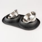 Voer- en Waterset Antislip met 2 RVS-kommen – DUVO Duvoplus - Afbeelding 3