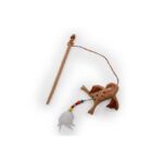 Kattenspeelhengel met verenstaart en houten kralen – afp all for paws 2611-PEGA - Afbeelding 5