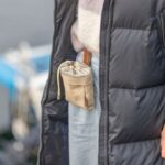Hondensnacktas met Trekkoord en Poepzakjesdispenser Zand – Trixie BE NORDIC - Afbeelding 5