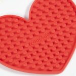 Rode Hartvormige Likmat met Zuignappen voor Honden en Katten – DUVO Cupid's Cravings - Afbeelding 2