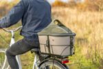 Hondenfietsmand voor Bagagedrager in Olijfgroen en Beige – Trixie 13120-TRXI - Afbeelding 5