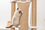 Kattenkrabpaal met Klimzak en Ligplekken in Wit – Trixie Active - Afbeelding 5